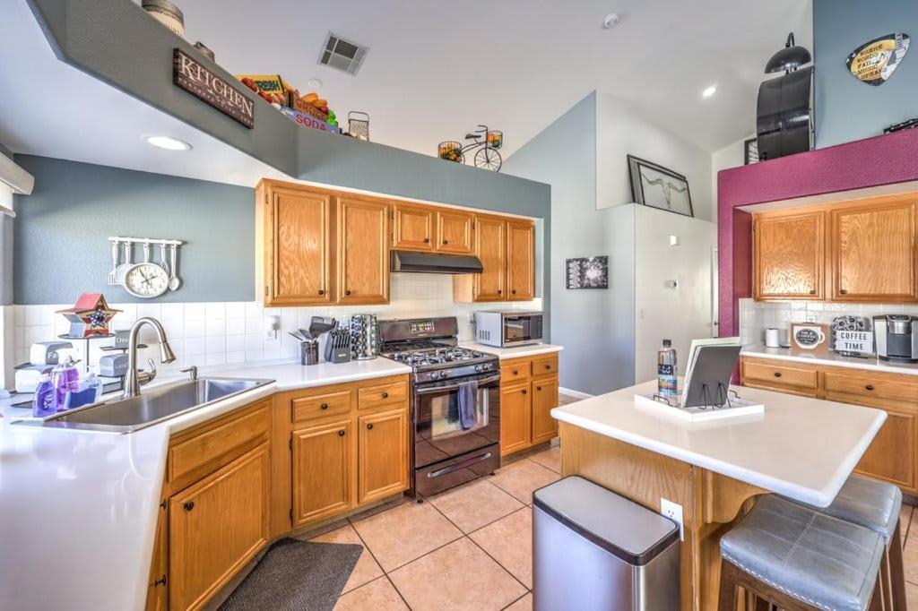 Family Fun For Everyone In Las Vegas- 4 Bedrooms, Billiards, Game Room Henderson Zewnętrze zdjęcie